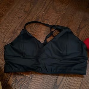 Aritzia movement bralette